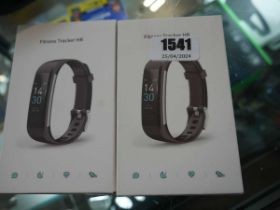 2 fitness tracking watches
