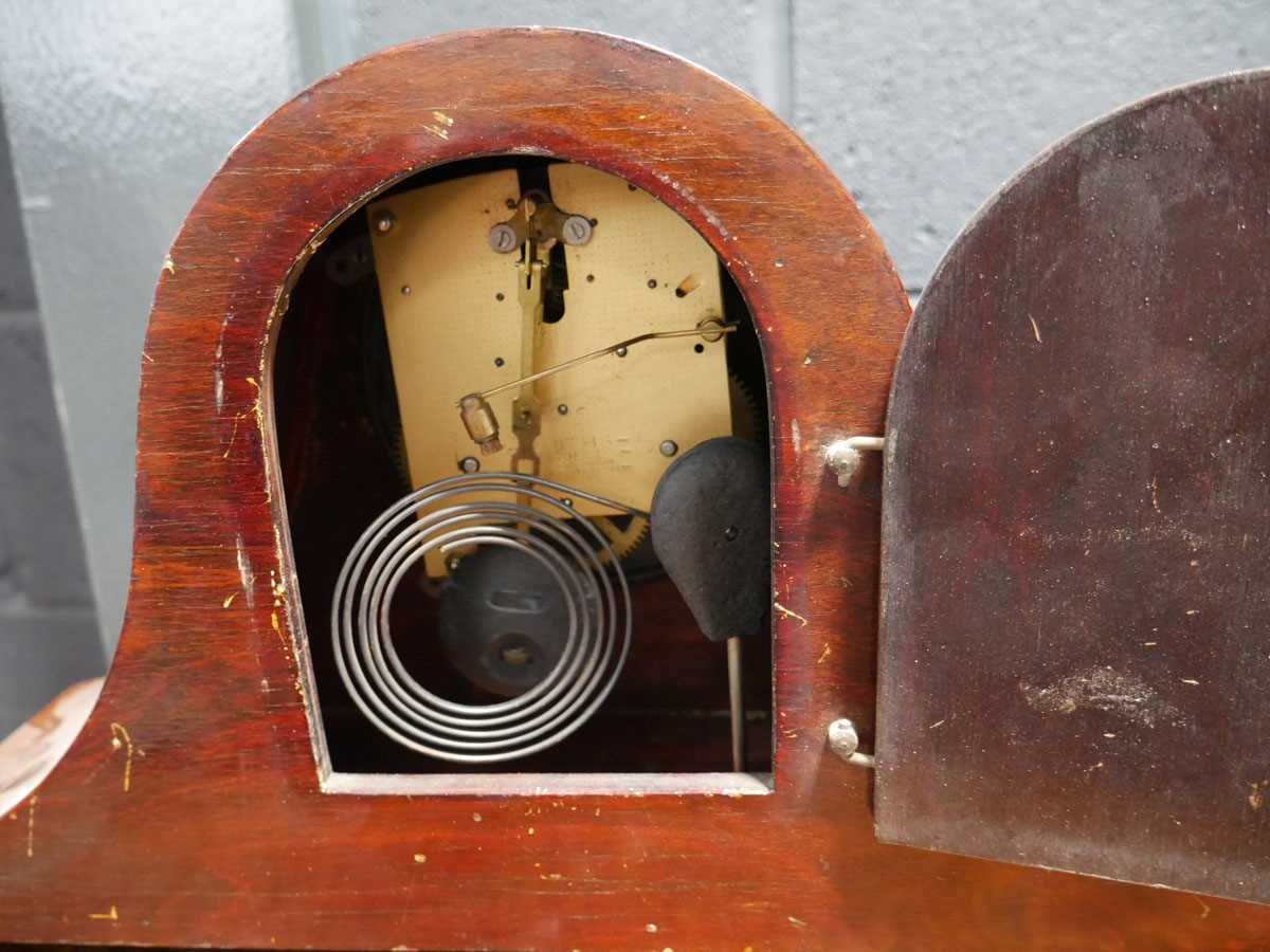 Edwardian mahogany cased Napoleon type mantle clock and a dark oak cased mantle clock - Image 4 of 4