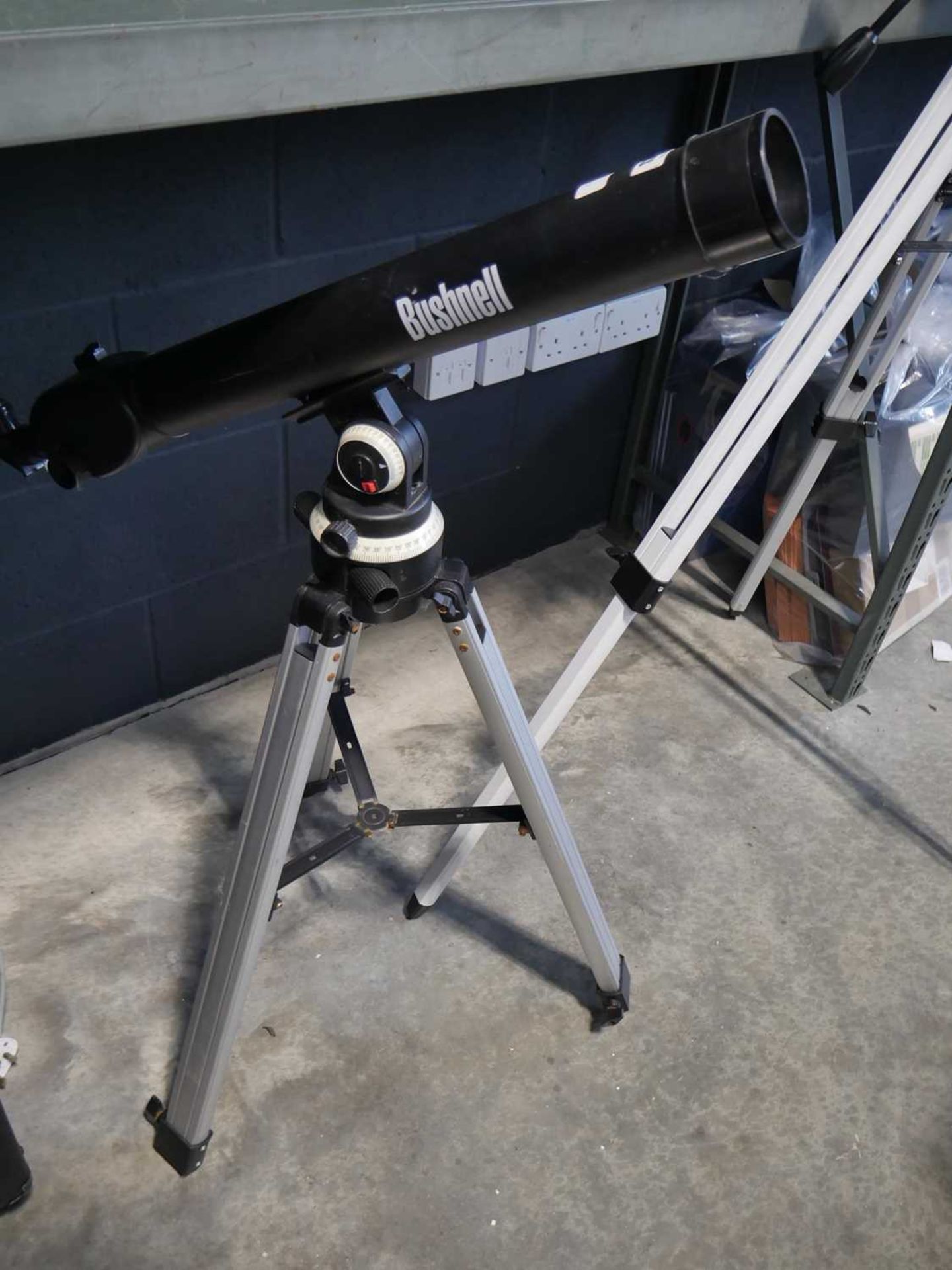 Bushnell telescope on tripod - Image 2 of 2