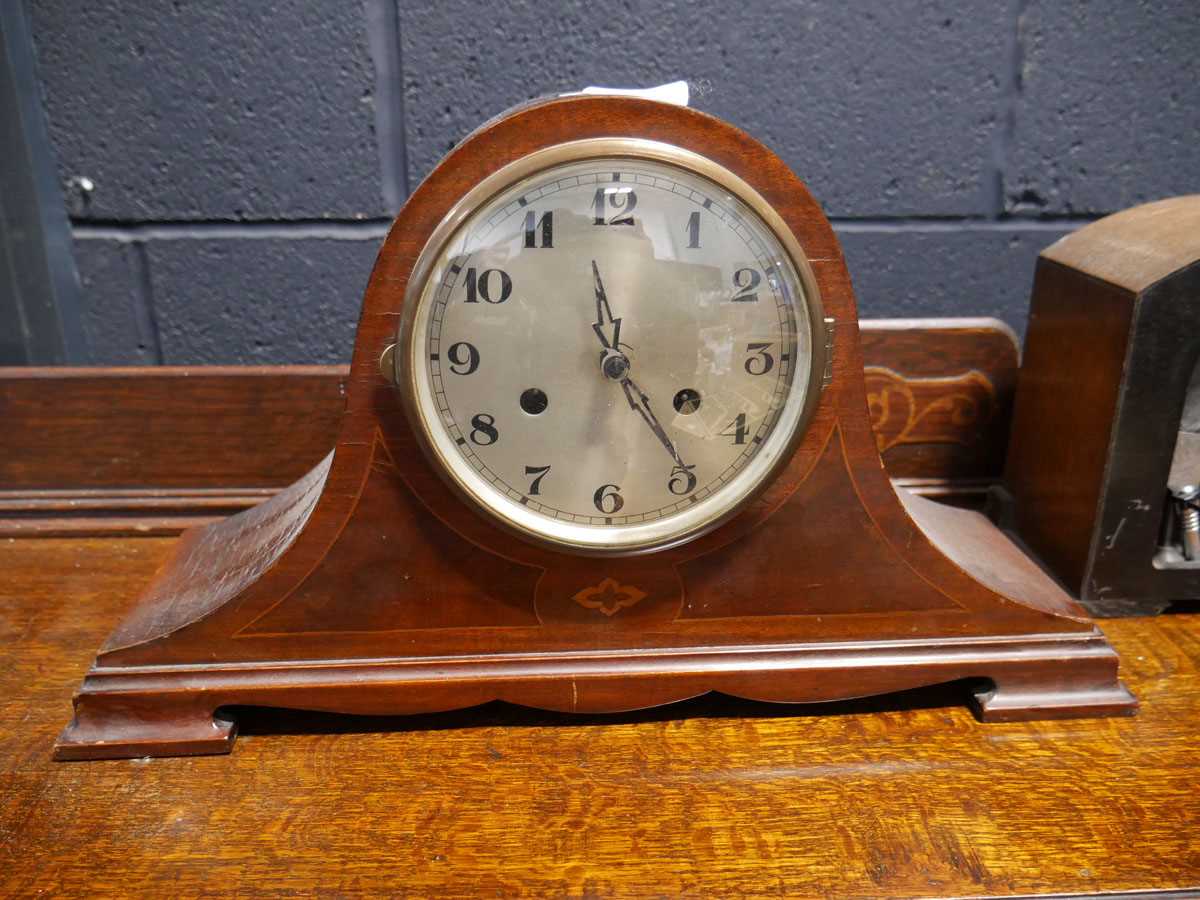 Edwardian mahogany cased Napoleon type mantle clock and a dark oak cased mantle clock - Image 3 of 4