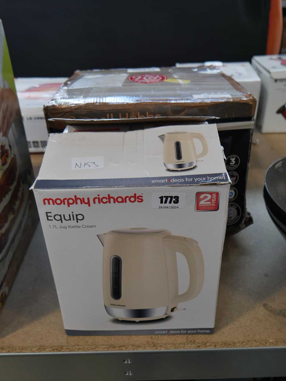 Morphy Richards kettle and Russell Hobbs toaster