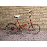 Twent vintage town bike in red