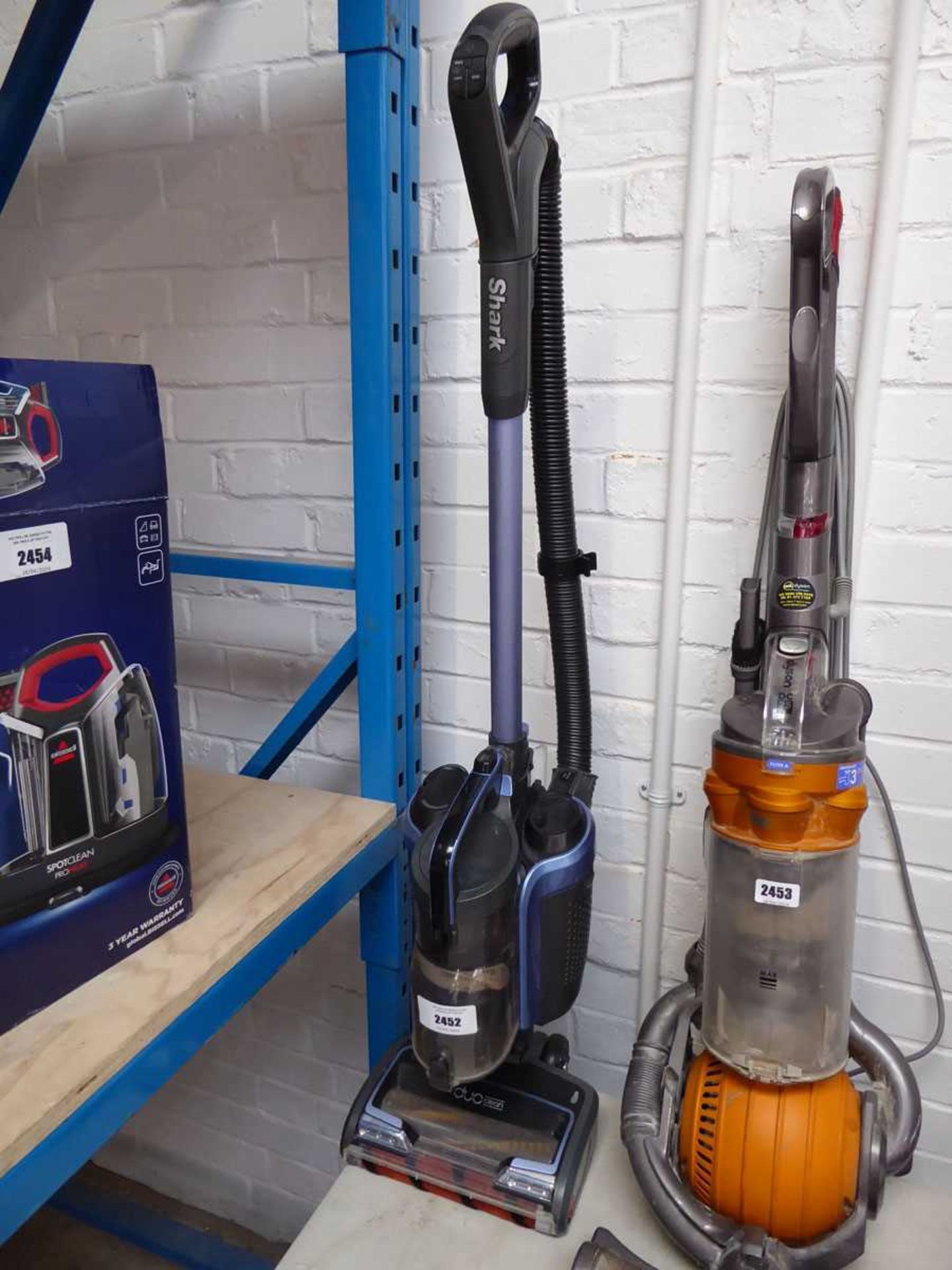 +VAT Unboxed Shark Duo Clean vacuum cleaner