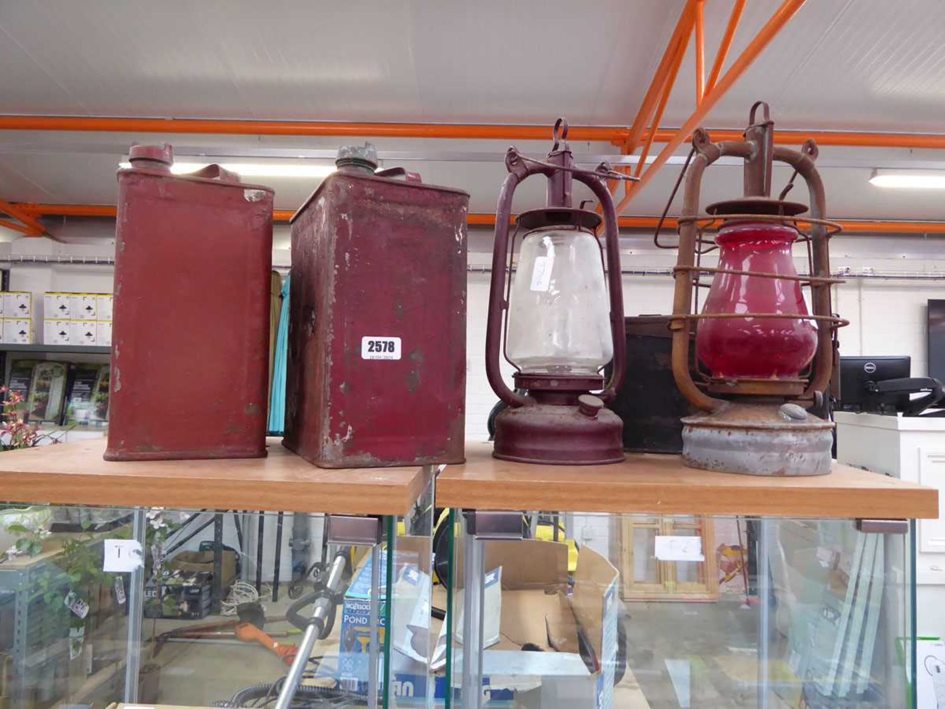 Quantity of vintage paraphernalia, to include 2 metal jerry cans, 2 hurricane style lanterns and a