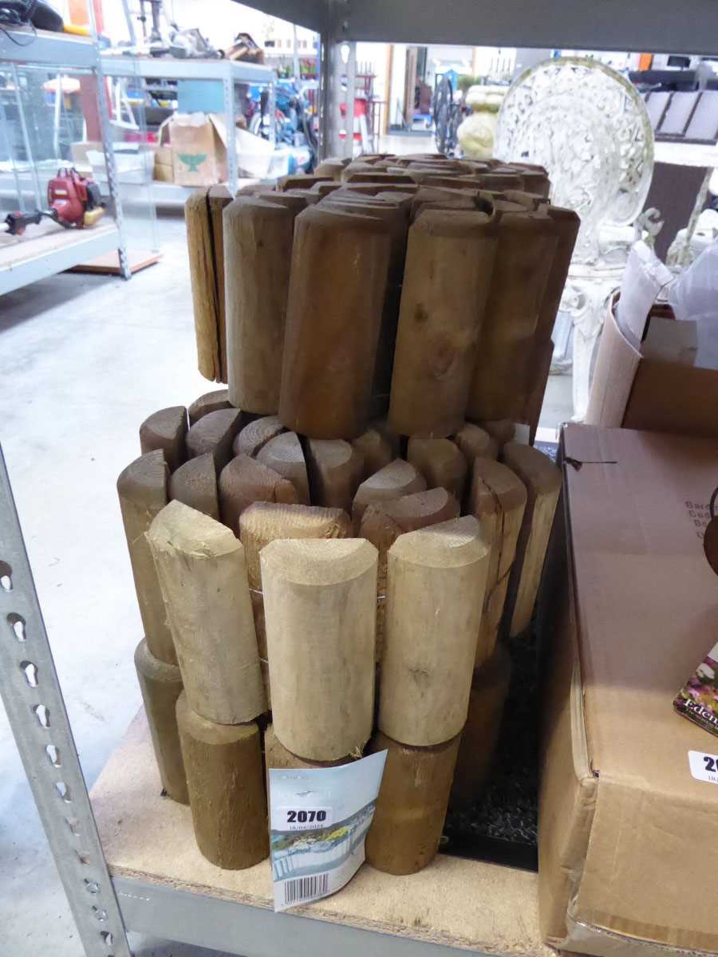 8x 1.8x0.15m log rolls