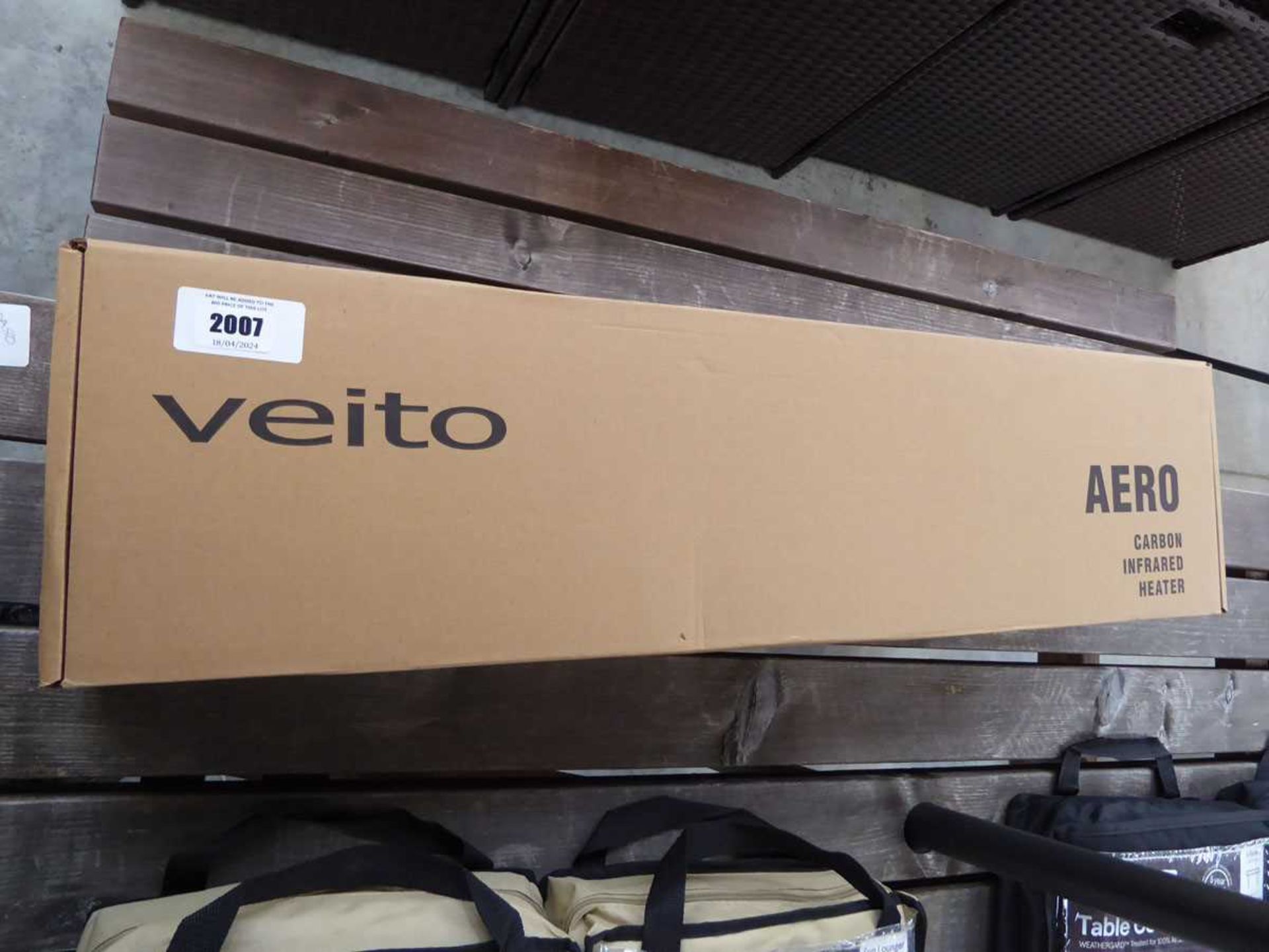 +VAT Veito Aero carbon infrared heater, boxed