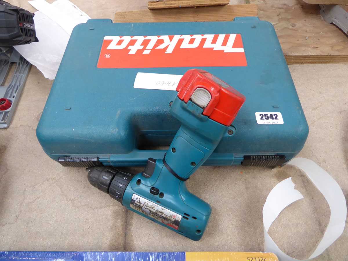 Makita cordless drill, together with 1 other