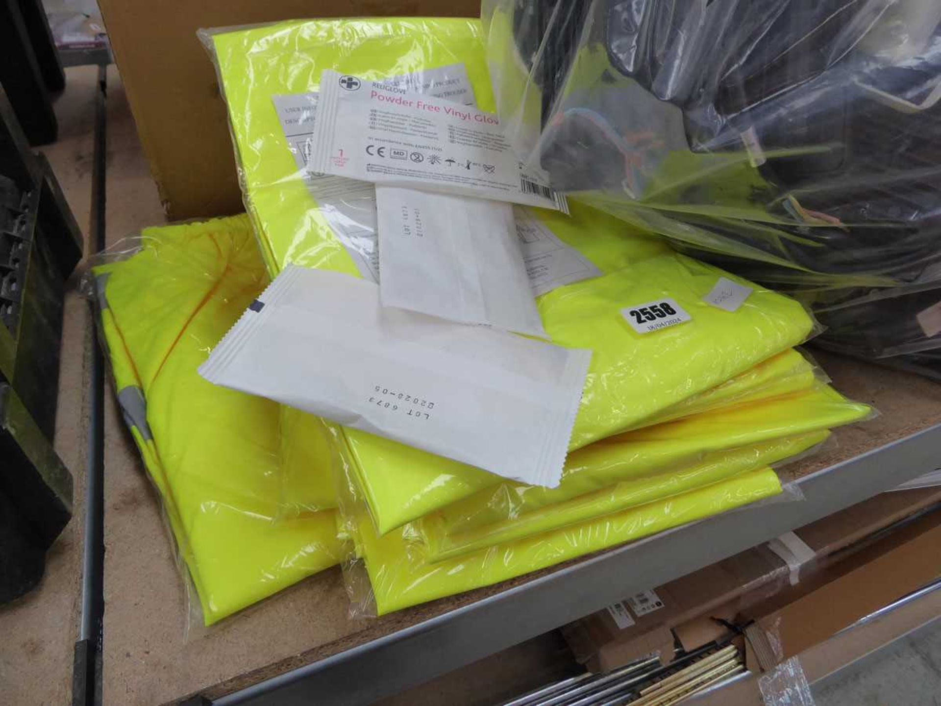 10 pairs of high visibility trousers