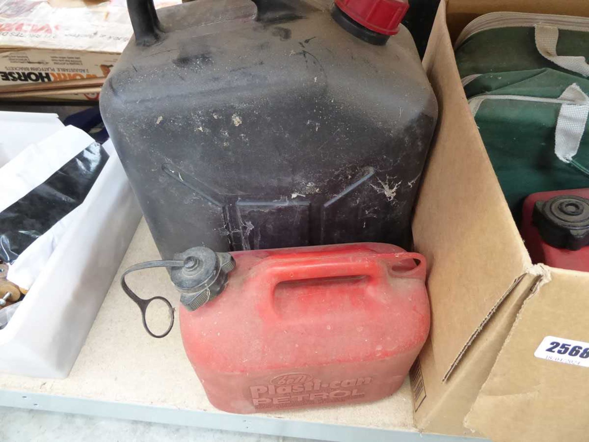 Box containing various car related items, to include jump leads, jerry cans etc. - Image 3 of 3