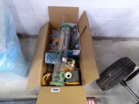 Box containing qty of various outdoor garden related items to include mainly hose lock accessories