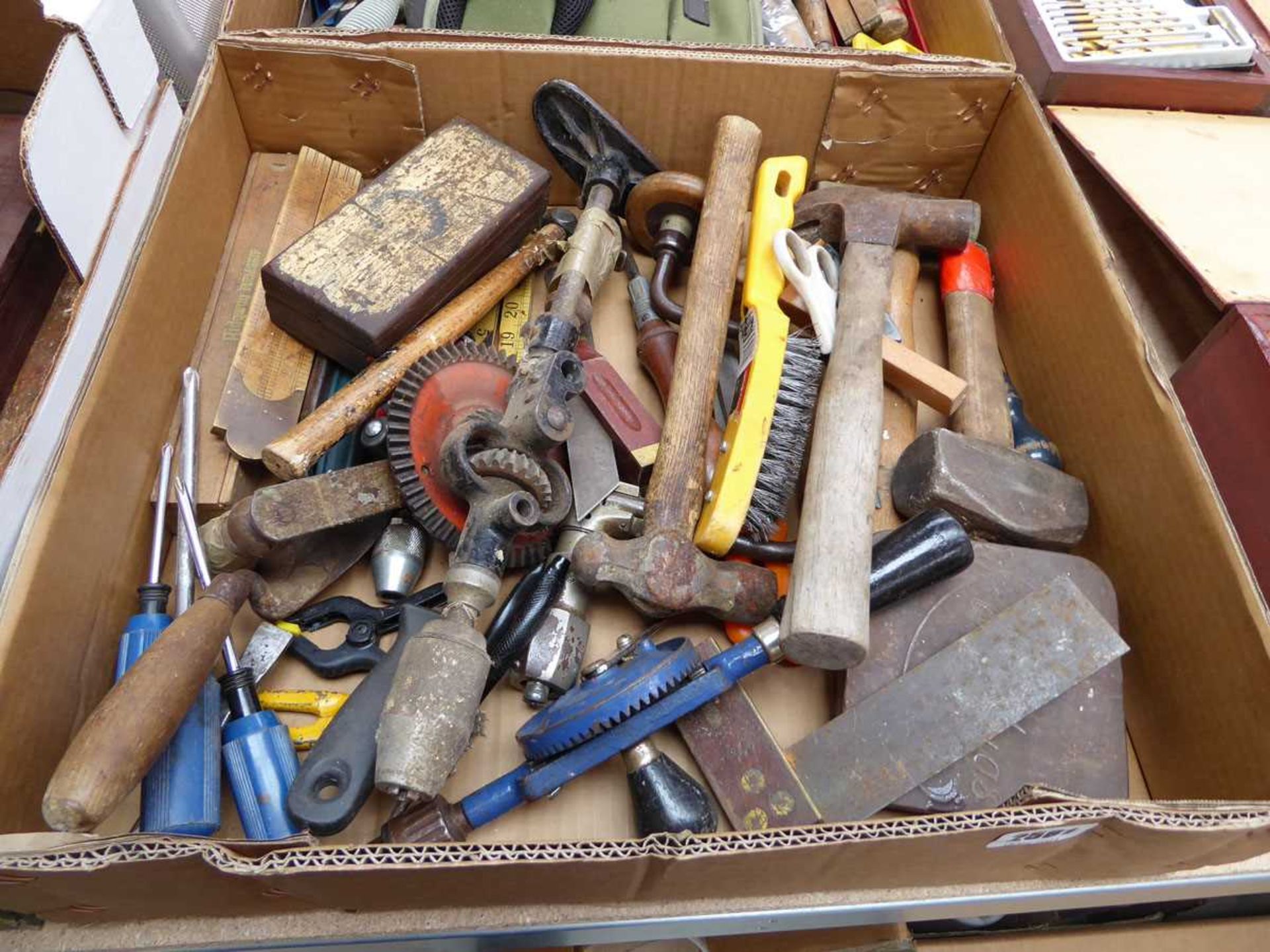3 crates and a case of various mixed tooling - Bild 6 aus 6