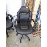 +VAT Twin armed gaming chair with 5 star base support, unboxed