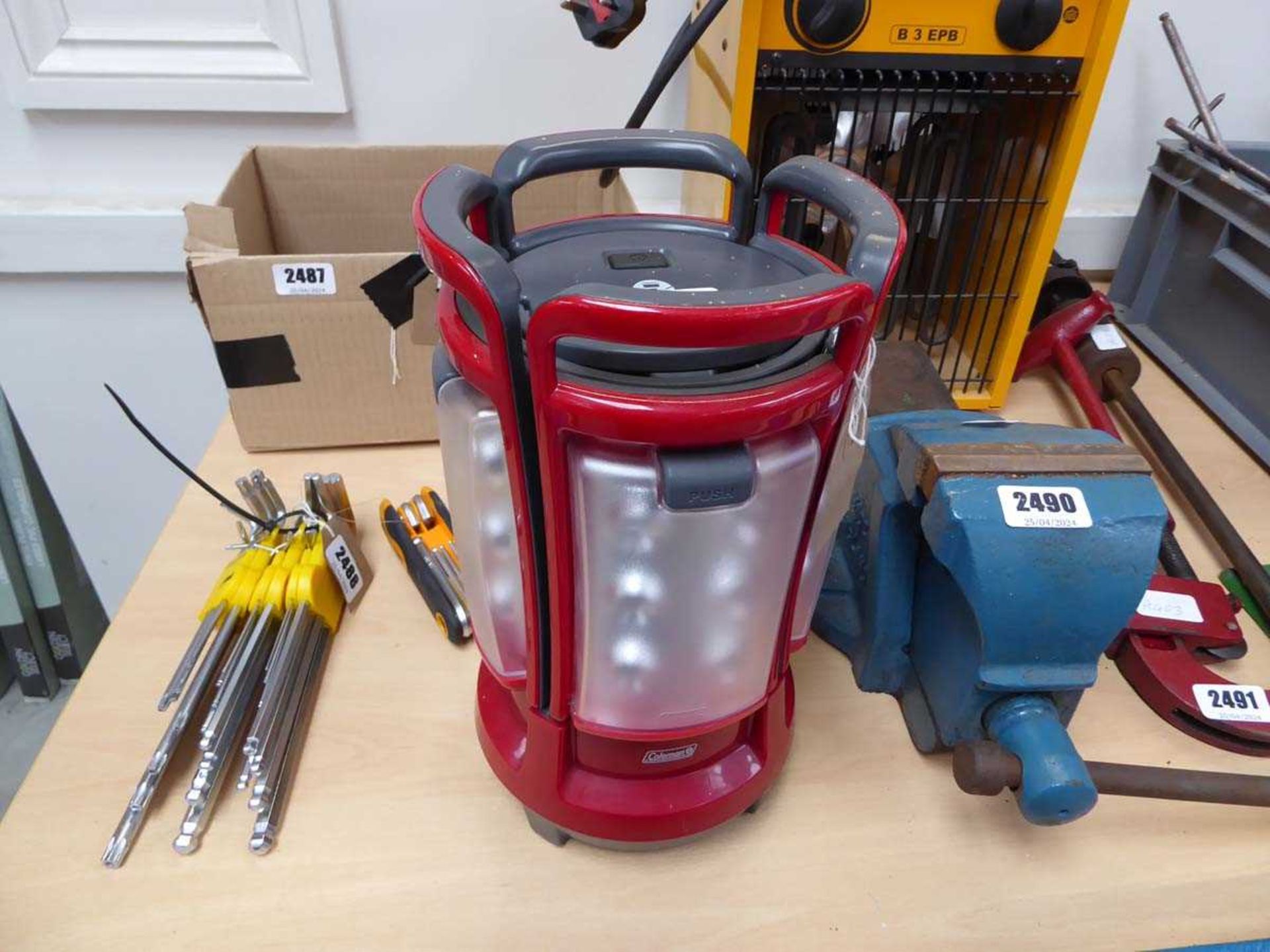 Coleman battery operated workshop light