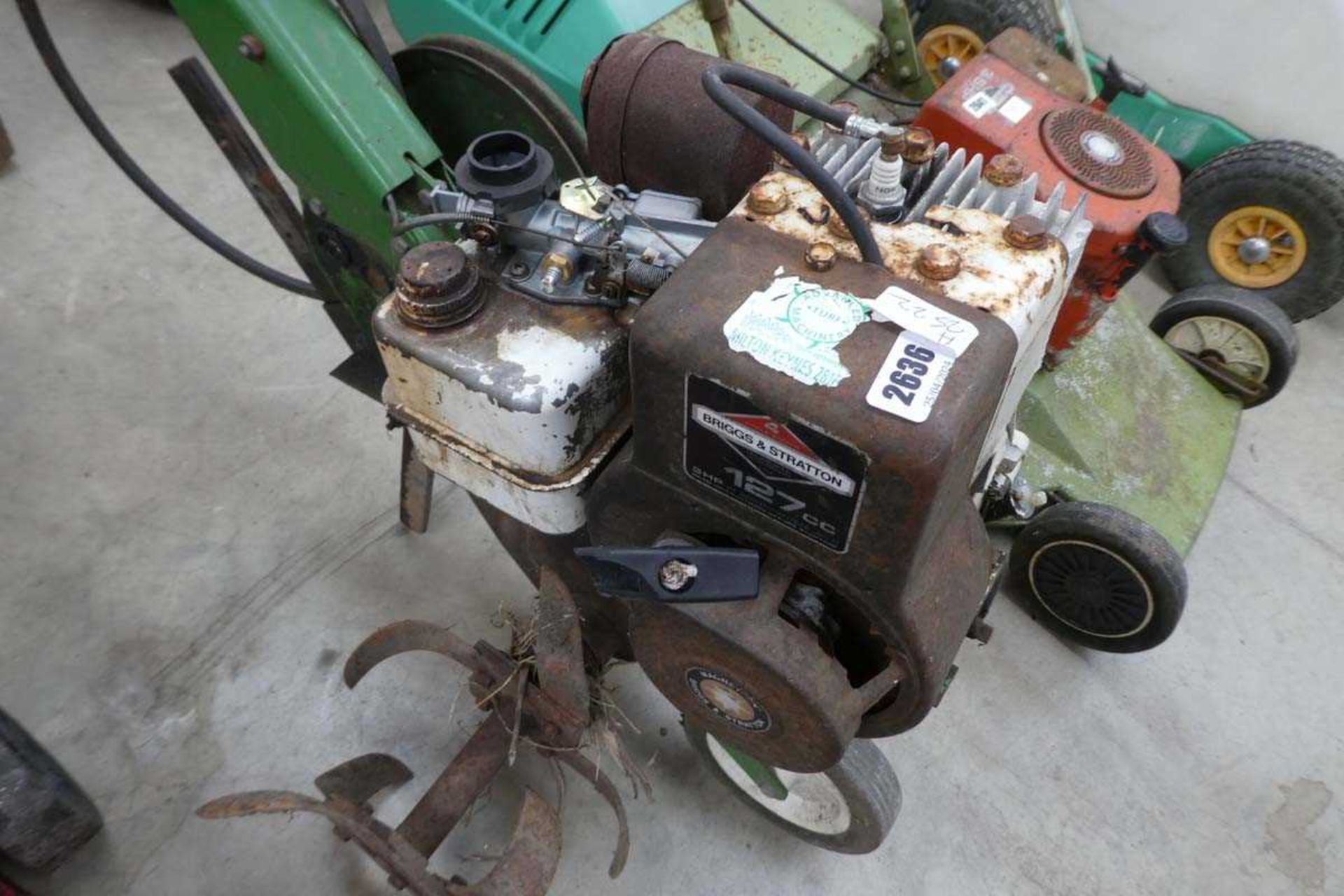 Magnetron Briggs & Stratton petrol rotavator - Image 2 of 2