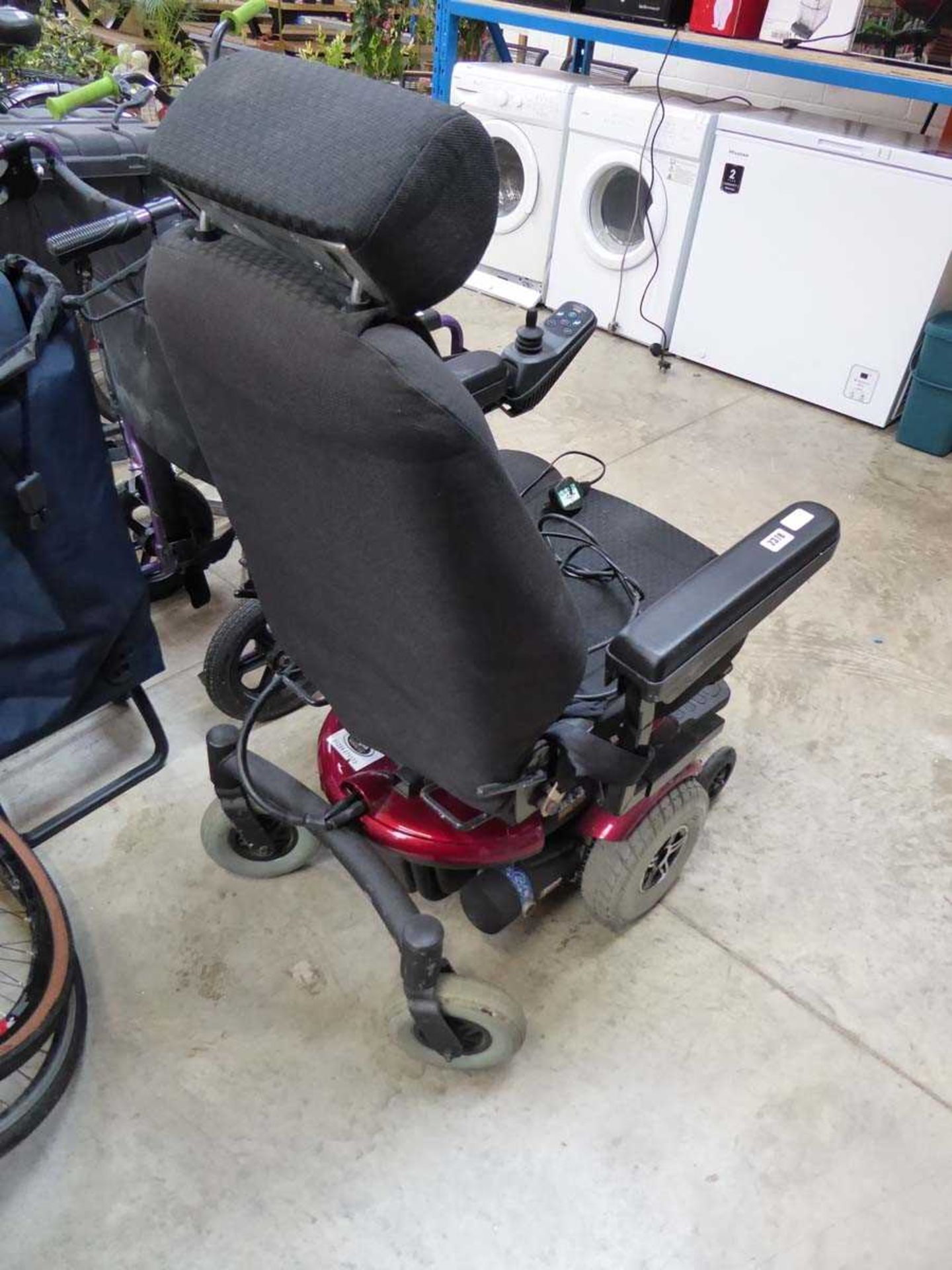 Jet 3 Ultra battery operated disability chair with charger - Bild 2 aus 4