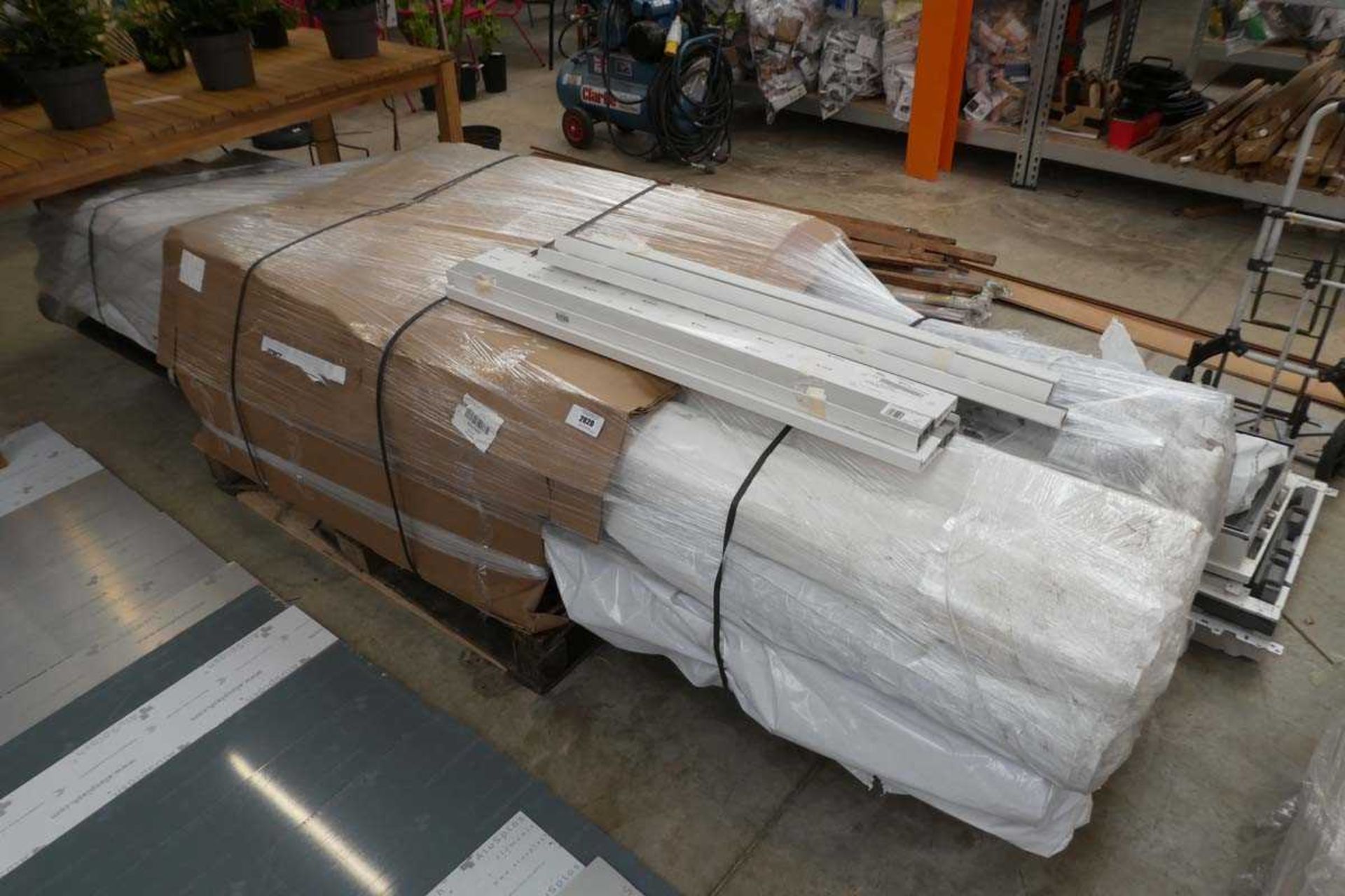 +VAT Pallet containing a large quantity of guttering