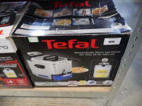 +VAT Boxed Tefal Oleoclean Inox & Design deep fryer