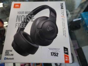 +VAT Pair of JBL Tune 770 earphones