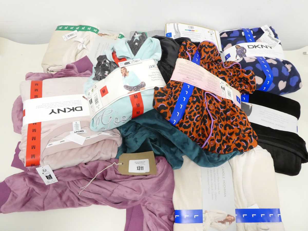 +VAT Mixed bag of ladies loungewear and pyjama sets