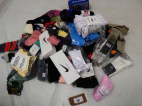 +VAT Selection of mixed paired socks