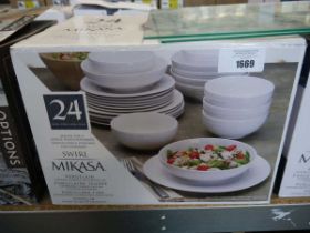 +VAT Mikasa Swirl porcelain dinnerware set
