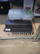 +VAT Unboxed Sabatier expandable dish rack together with Cafe Express plastic containers and lids