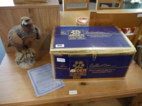 An eagle from the Hunting Birds collection no. 216/999 by Christopher Holt, boxed with COA