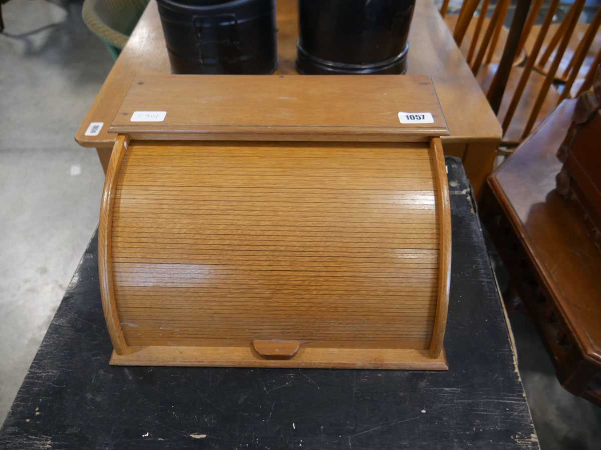 Small tambour fronted letter rack - Image 2 of 2