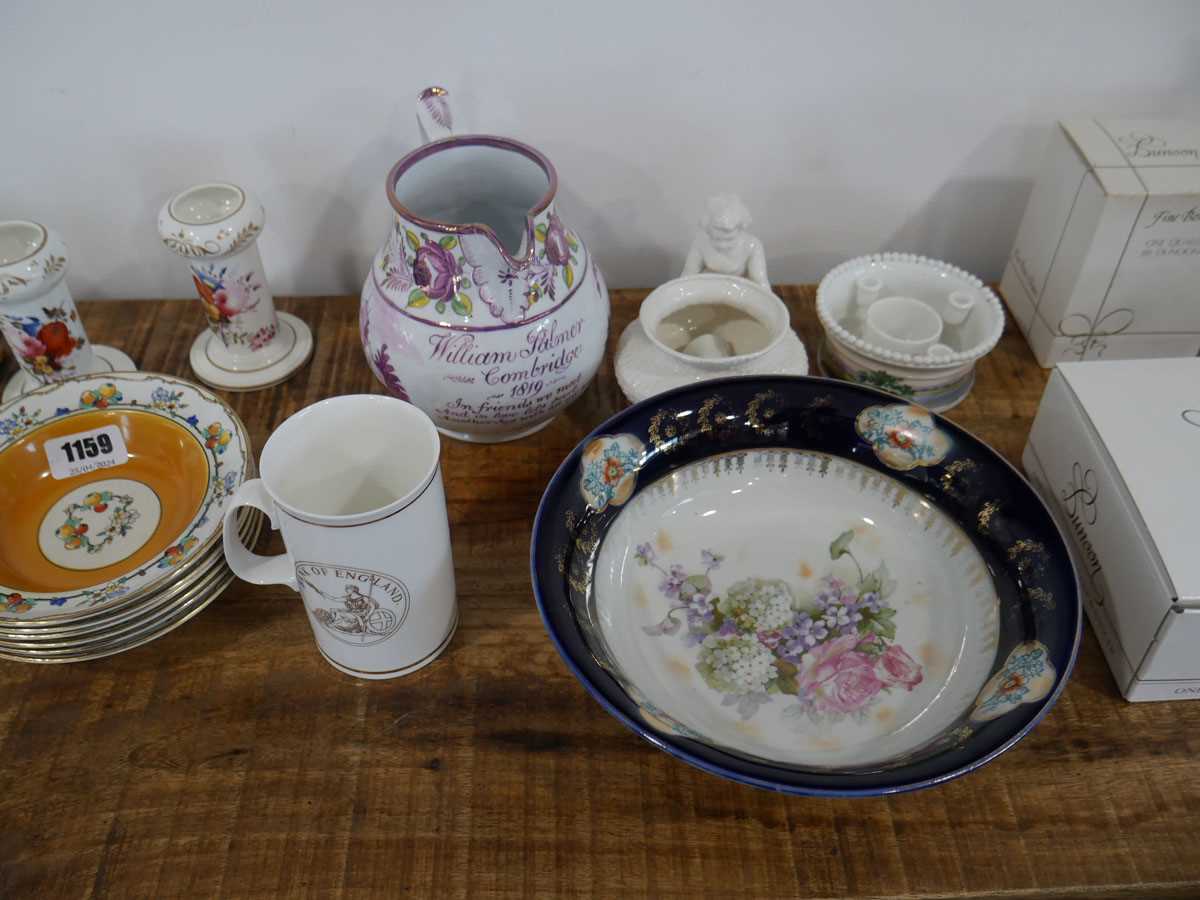 Table top of miscellaneous ceramics including Bee jar, Dunoon fine bone china cup and saucer, mug, - Bild 4 aus 5