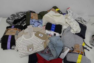 Mixed bag of childrens clothing to include joggers, sleepers, jeans, leggings, etc.