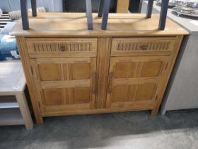Honey oak sideboard with 2 upper drawers