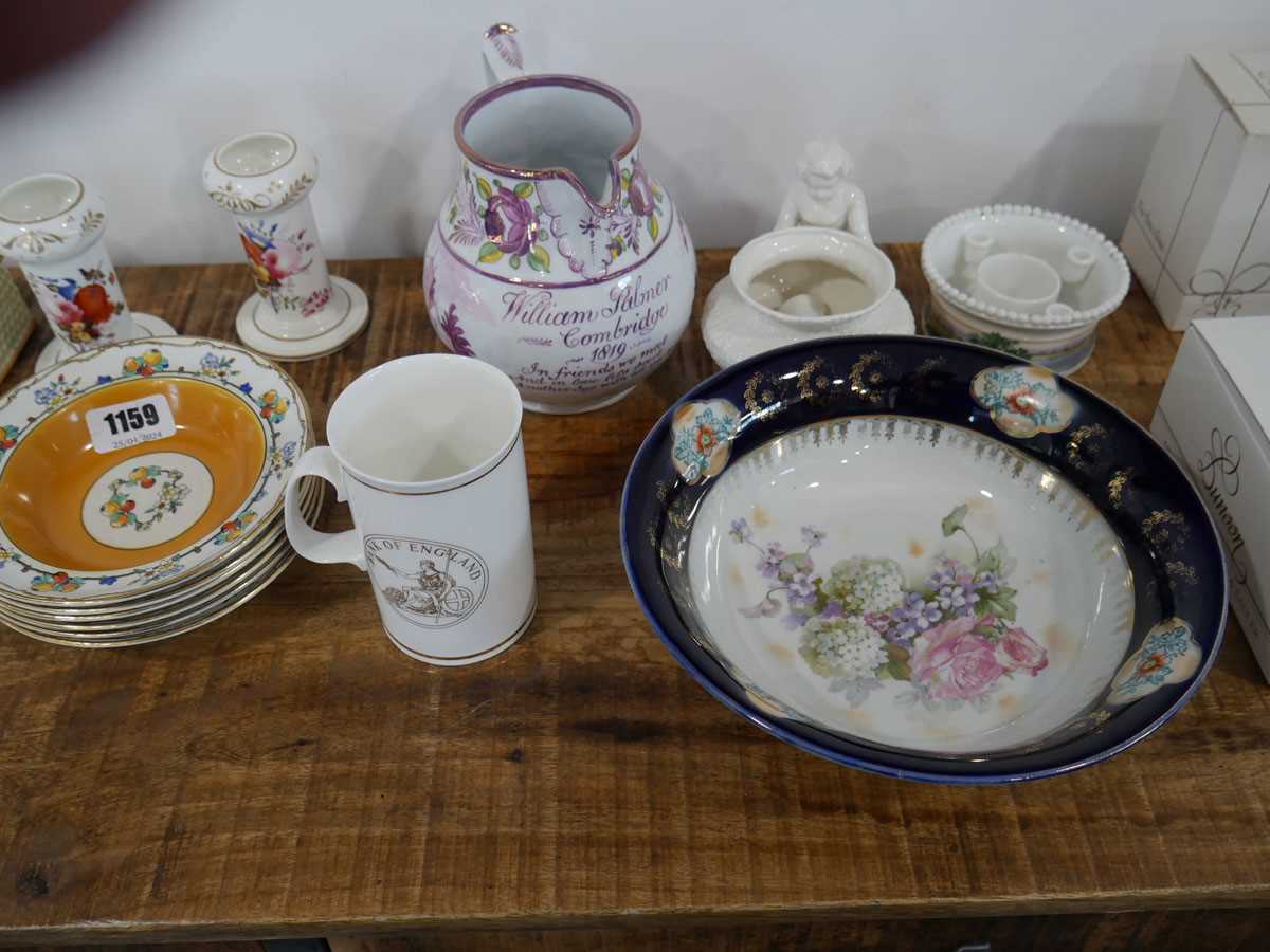 Table top of miscellaneous ceramics including Bee jar, Dunoon fine bone china cup and saucer, mug, - Bild 3 aus 5