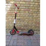 +VAT Street Runner Dart 2 wheel scooter