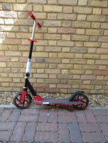 +VAT Street Runner Dart 2 wheel scooter