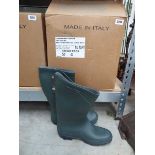 Box containing 5 pairs of green traditional half length wellington boots size UK 12