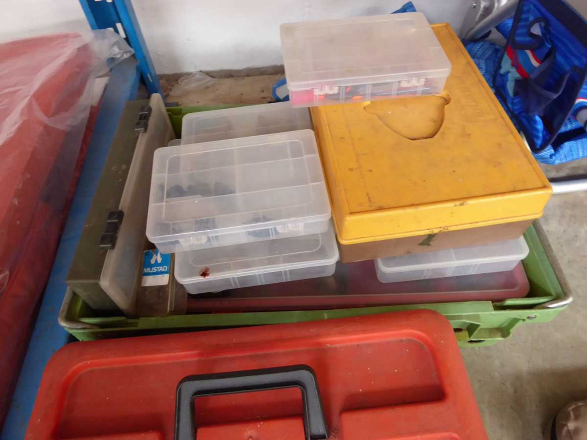 3 boxes of various fishing related items incl. floats, rod stands, etc. - Bild 3 aus 3