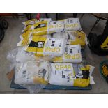 +VAT Pallet containing 10 20kg bags of post concrete