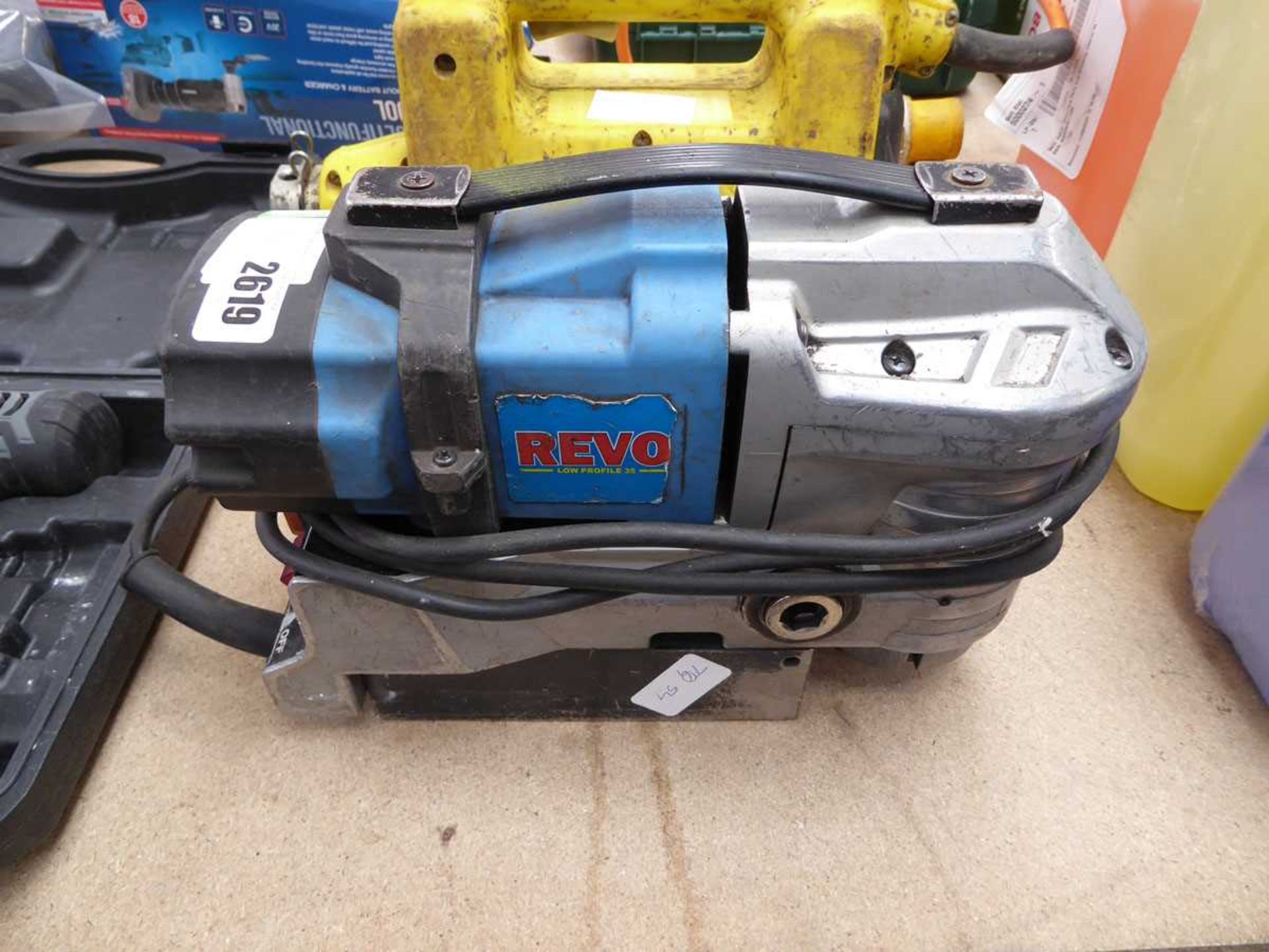 Revo 240v magnetic drill