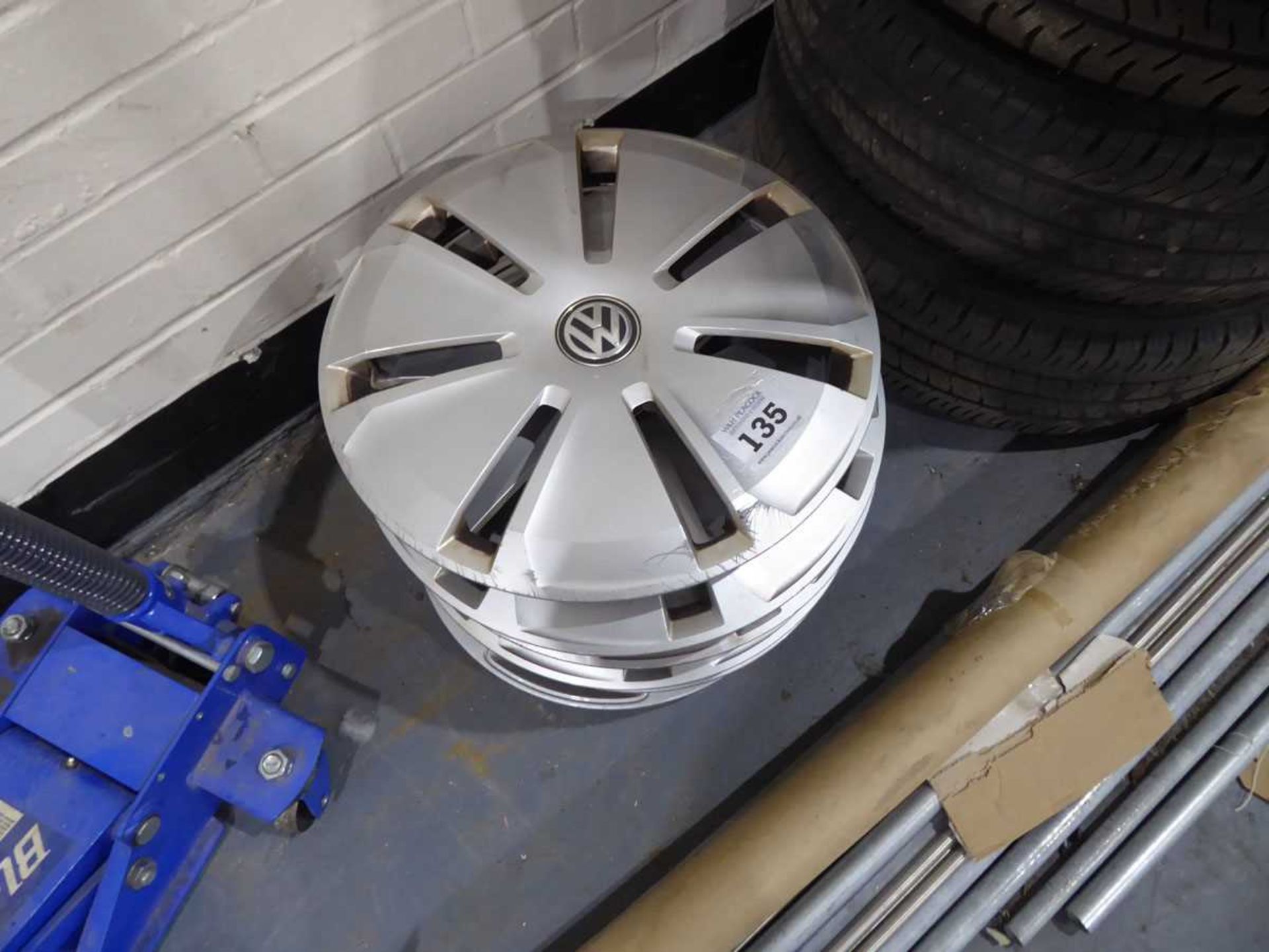 +VAT 6 VW wheel trims