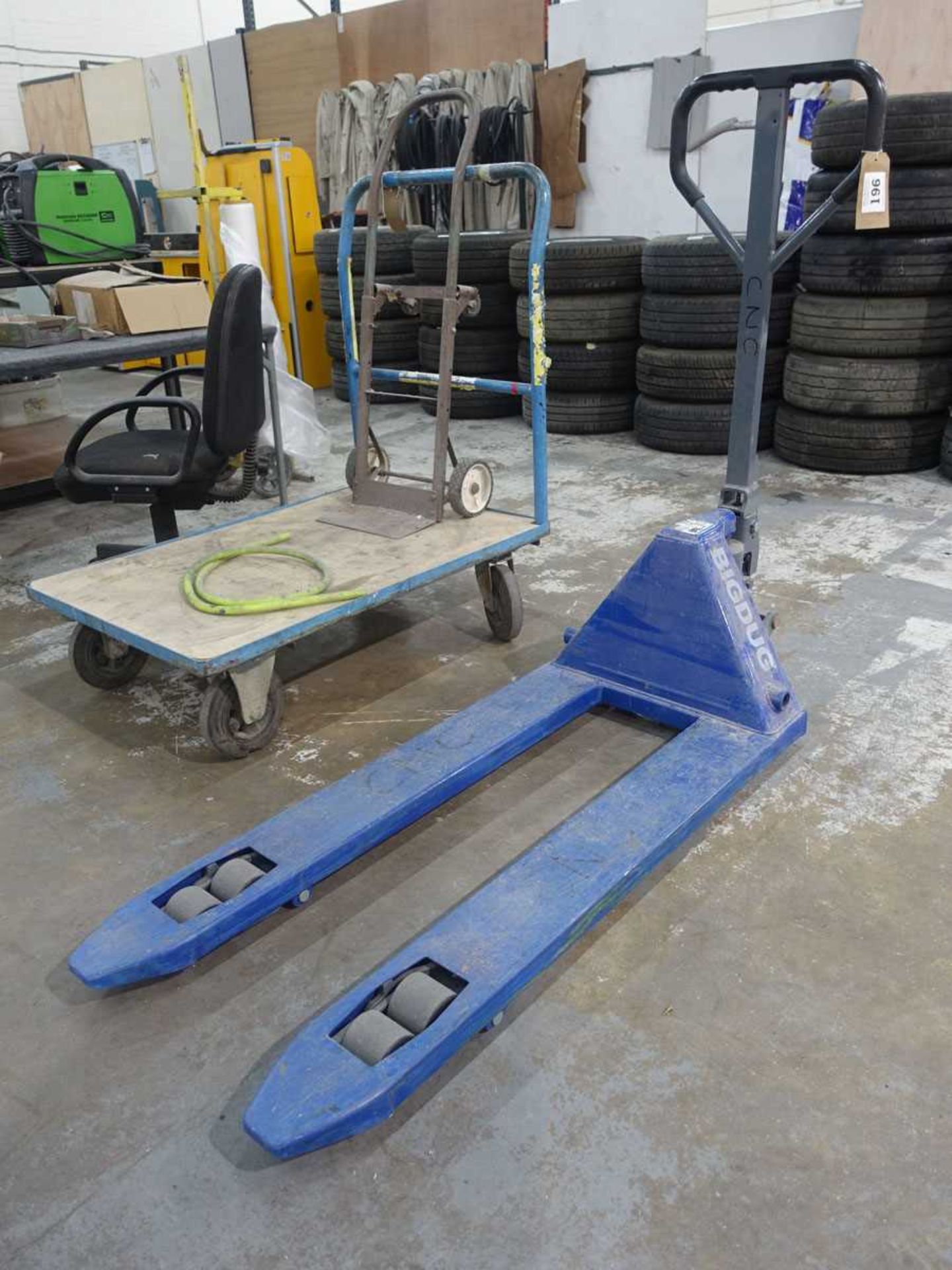 +VAT Bigdug 3 tonne capacity hydraulic pallet truck