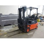 +VAT Linde E16P-02 1.6 tonne electric counterbalance forklift truck with sideshift and charger.