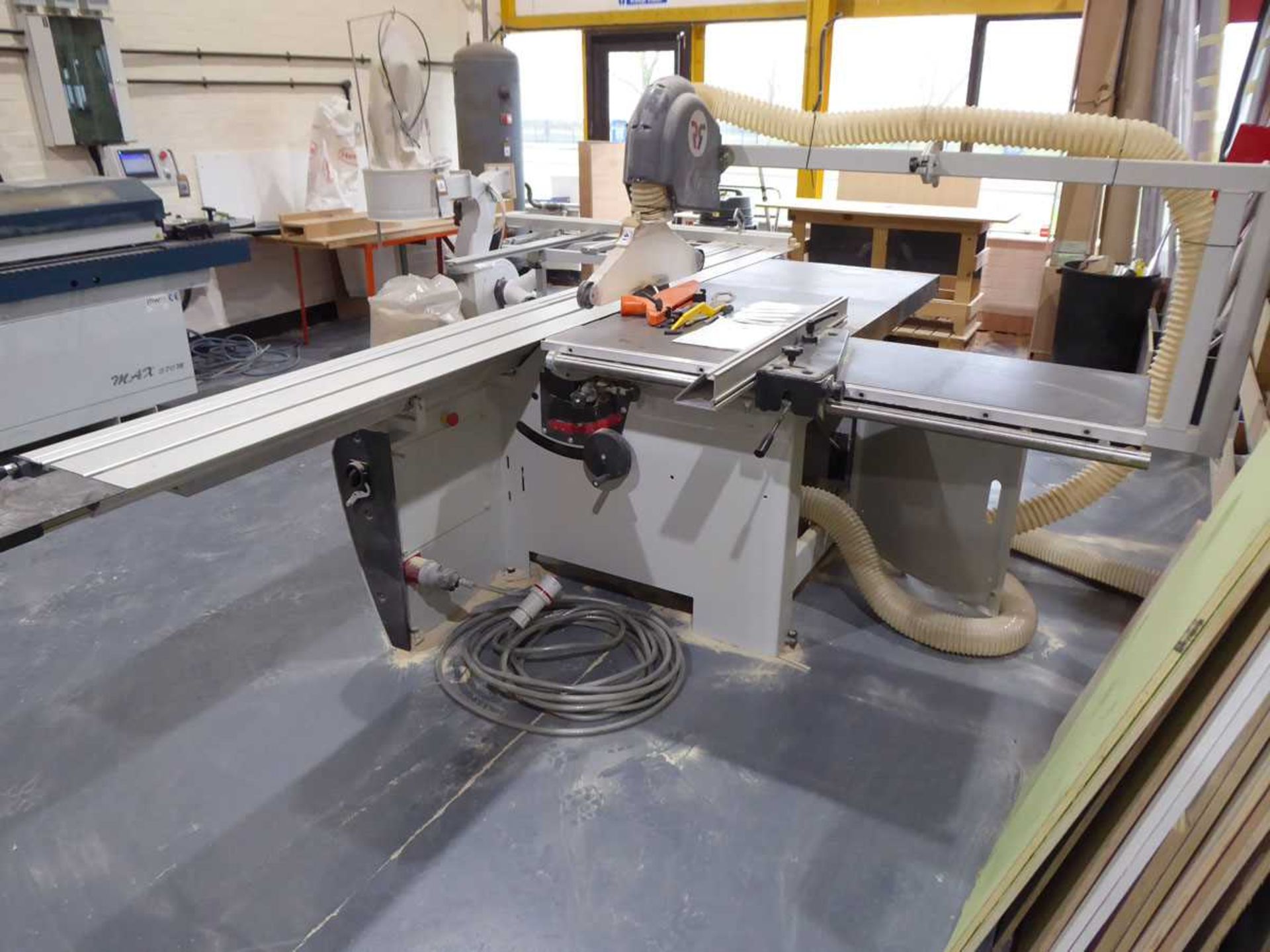 +VAT Robland FZ300 sliding table panel saw, serial no. 26KL22556, year 2020 - Image 2 of 7