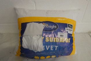 +VAT Silent Night summer duvet (king size, 4.5 tog)