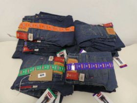 Approx. 20 pairs of Levi stretch jeans.