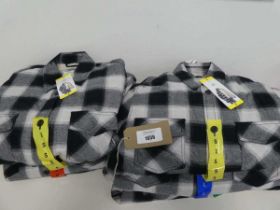 +VAT Approx. 10 womens fleeced button up shirts. By Jachs Girlfriend.