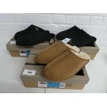 +VAT 3 boxed pairs of mens kirkland shearling slippers size 11 (2 black, 1 beige)