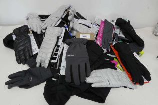 +VAT Large quantity of adult gloves.