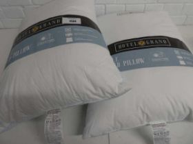 +VAT 2 hotel grand cooling pillows