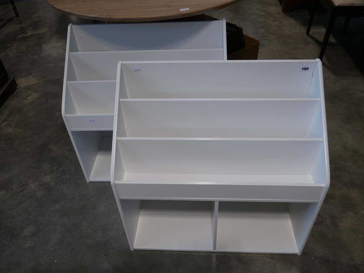 Modern white nursery book stand