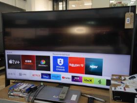 Samsung 55" curved TV (UE55MU6220K) with stand and remote